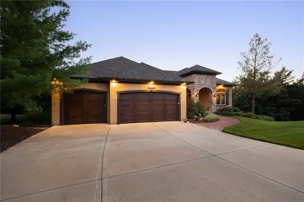 11520 S Carbondale ST, Olathe, KS 66061
