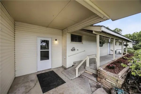 1116 N 3rd ST, Fredonia, KS 66736