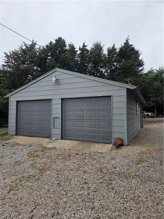 250 Virginia RD, Greeley, KS 66033