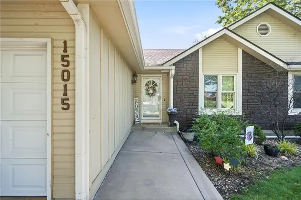 15015 Broadmoor ST, Overland Park, KS 66223