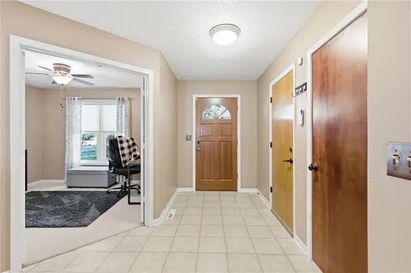 15015 Broadmoor ST, Overland Park, KS 66223