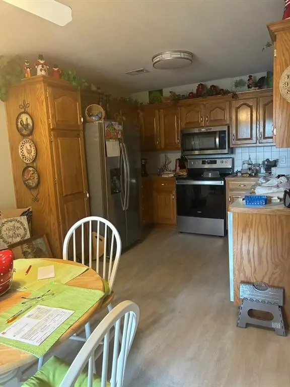 3004 Prairie View DR, Harrisonville, MO 64701