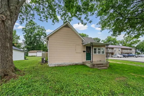 316 Franklin AVE, Warrensburg, MO 64093