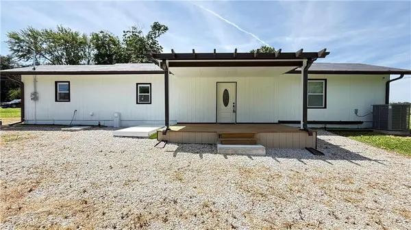 710 Elliott ST, Buckner, MO 64016