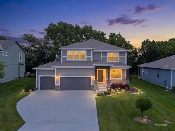 3101 SW Arbor Tree DR, Lee's Summit, MO 64082