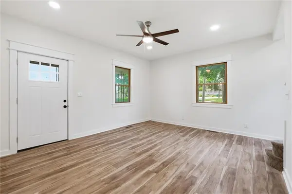 301 Allcutt AVE, Bonner Springs, KS 66012