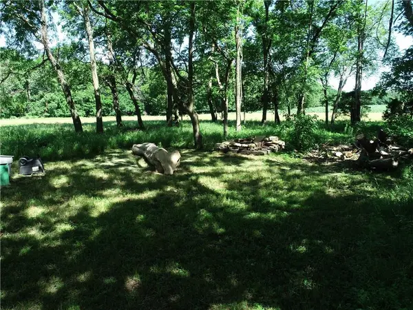 Metcalf Rd RD, Louisburg, KS 66053