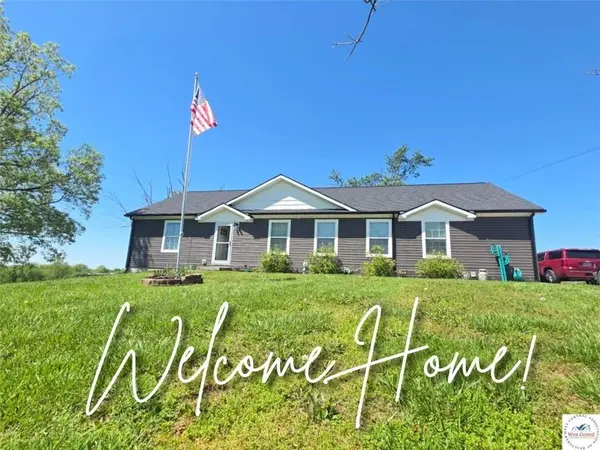 35212 S WAGONOR RD, Garden City, MO 64747