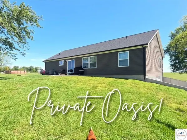 35212 S WAGONOR RD, Garden City, MO 64747