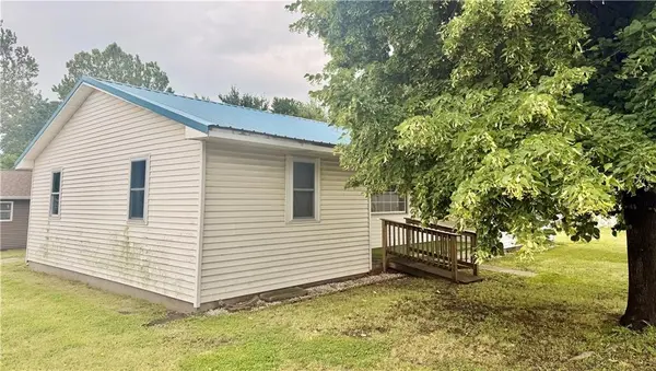 220 N 22nd ST, Unionville, MO 63565