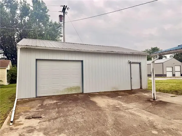 220 N 22nd ST, Unionville, MO 63565