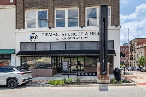 702 Felix ST, St Joseph, MO 64501
