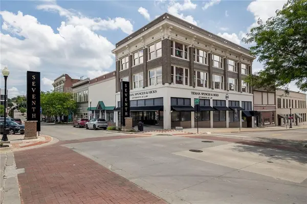 702 Felix ST, St Joseph, MO 64501