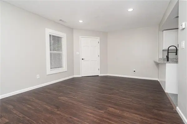 911 Ohio ST, Lawrence, KS 66044