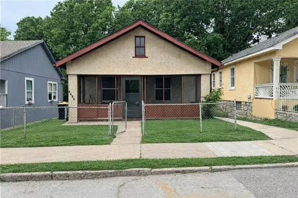 2750 Lister AVE, Kansas City, MO 64128