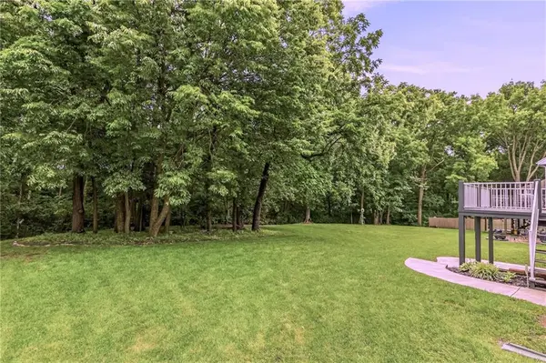 9027 N Manning AVE, Kansas City, MO 64157