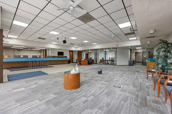 6100 Troost AVE, Kansas City, MO 64110