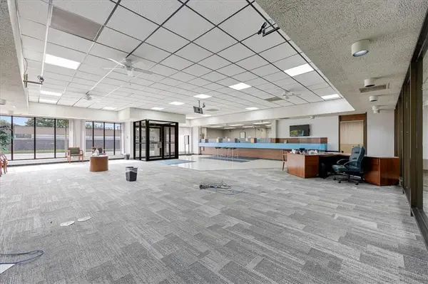 6100 Troost AVE, Kansas City, MO 64110