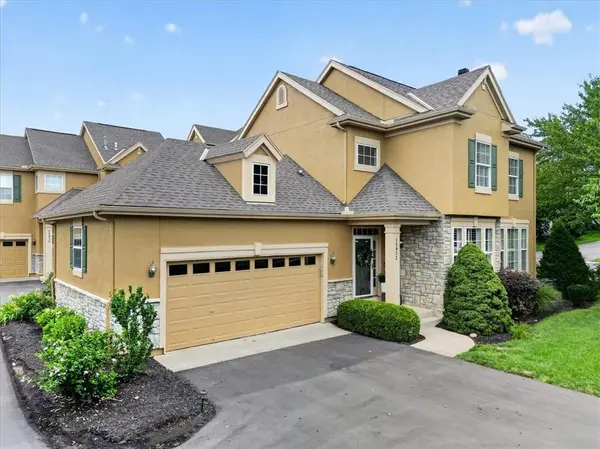15932 Linden ST, Overland Park, KS 66085