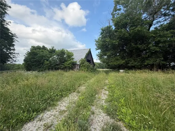 1601 RD, Montrose, MO 64770