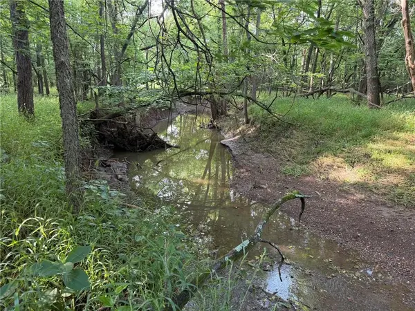 1601 RD, Montrose, MO 64770