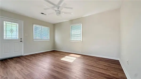 18 E 27th ST, Higginsville, MO 64037
