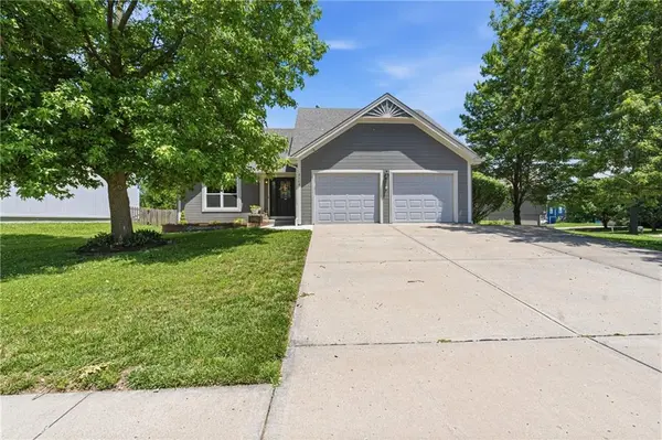 8508 NE 109th ST, Kansas City, MO 64157