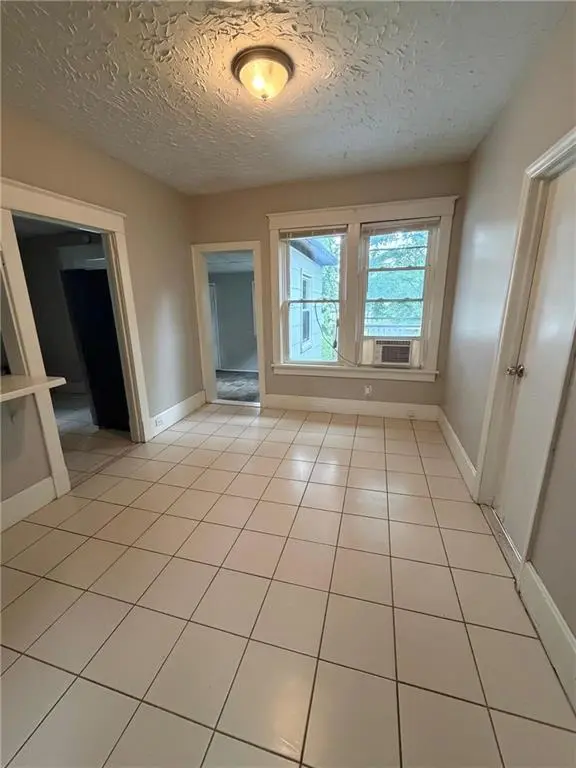 709 Rhodes ST, Grandview, MO 64030
