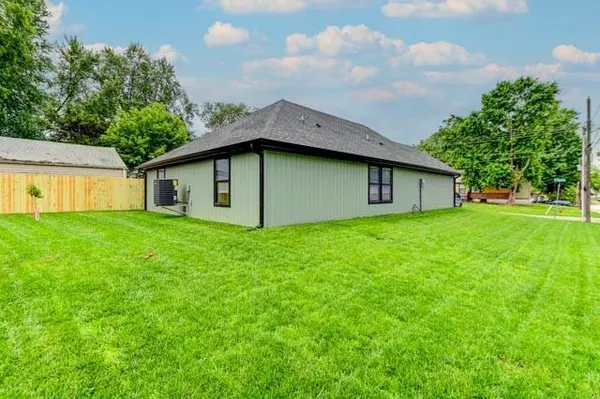 709 N Pearl ST, Independence, MO 64050