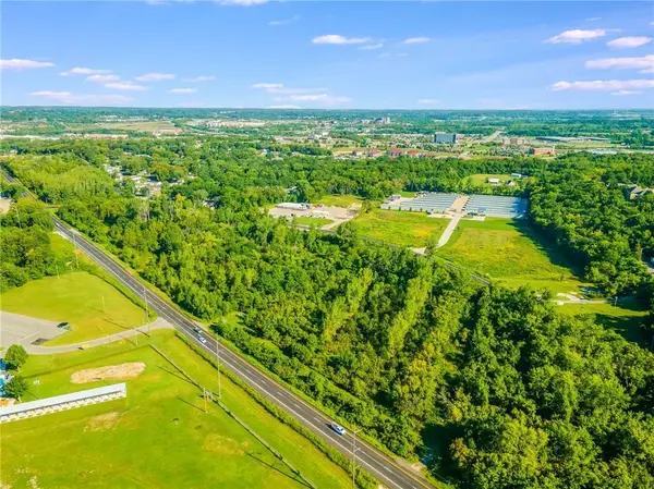 20301-20401 E US 40 HWY, Independence, MO 64015
