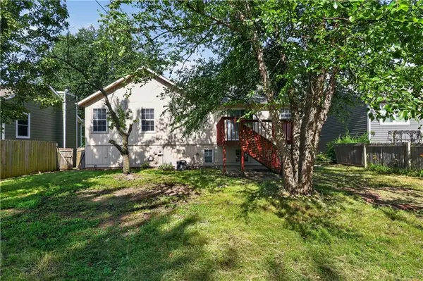 2816 S Lankford DR, Lawrence, KS 66046