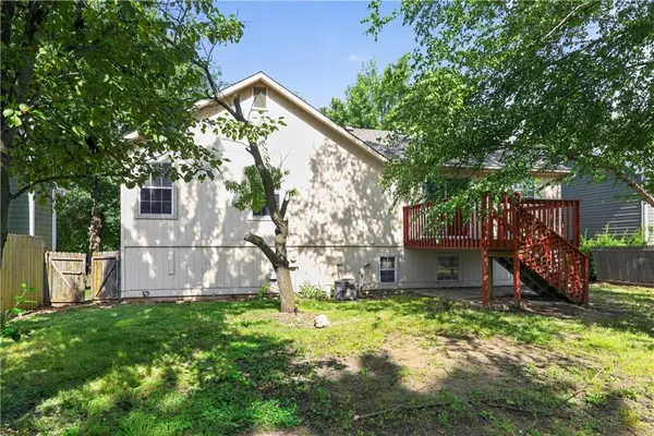2816 S Lankford DR, Lawrence, KS 66046