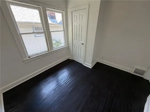 5705 Park AVE, Kansas City, MO 64130