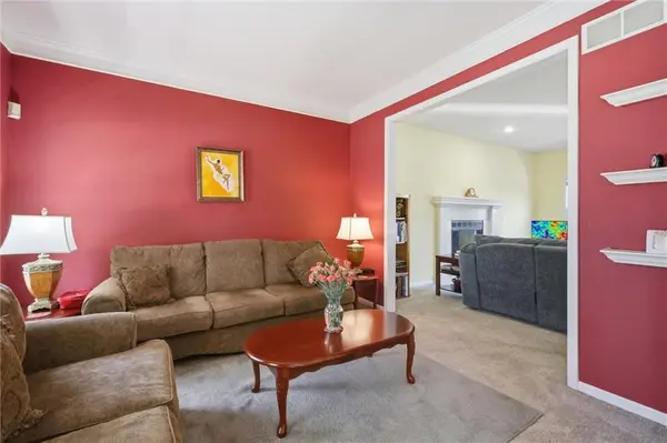 1204 Franklin DR, Lee's Summit, MO 64064