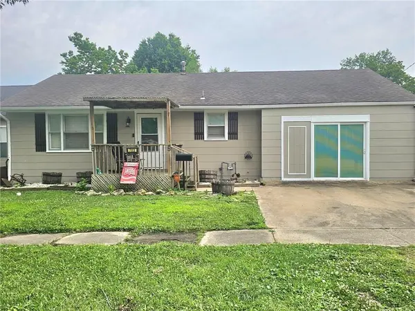 703 W Benton ST, Windsor, MO 64360