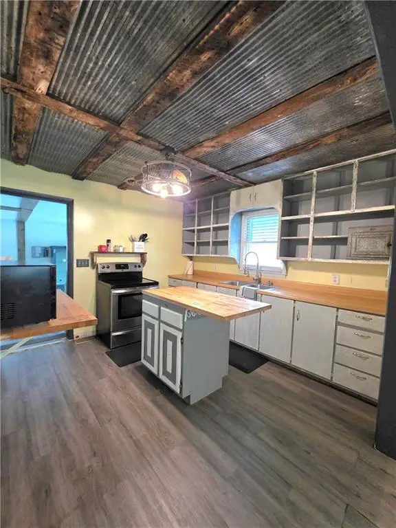 703 W Benton ST, Windsor, MO 64360