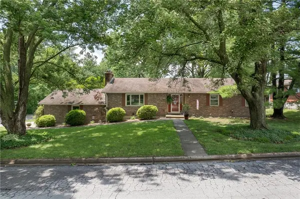 1420 Dowell DR, Chillicothe, MO 64601