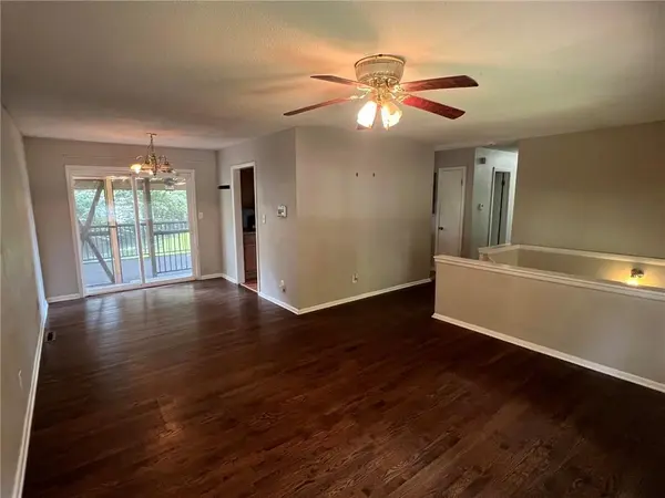 9307 Oakland AVE, Kansas City, MO 64138