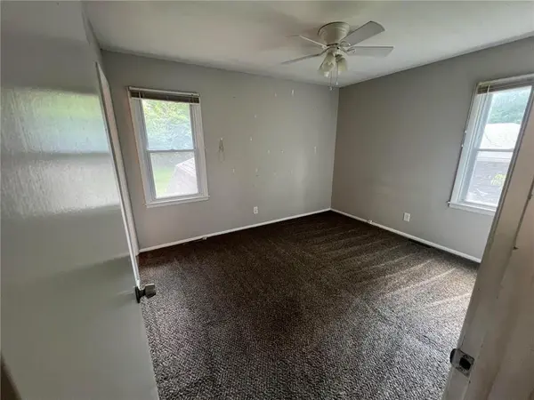 9307 Oakland AVE, Kansas City, MO 64138