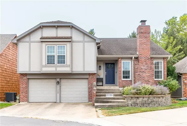 11108 Delmar CT, Leawood, KS 66211
