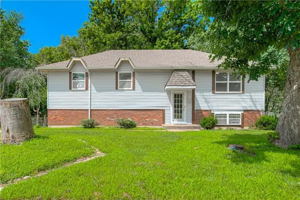 1809 SE Abbey ST, Blue Springs, MO 64014