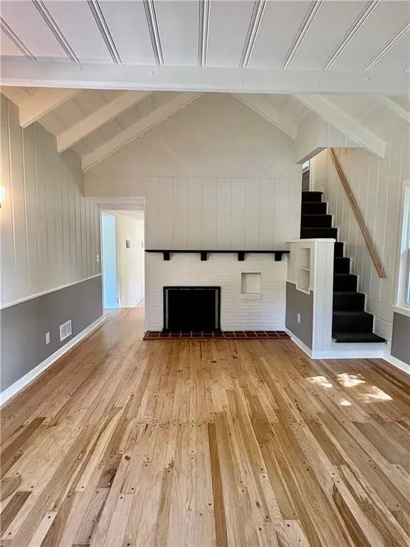 2500 W 47th TER, Westwood, KS 66205