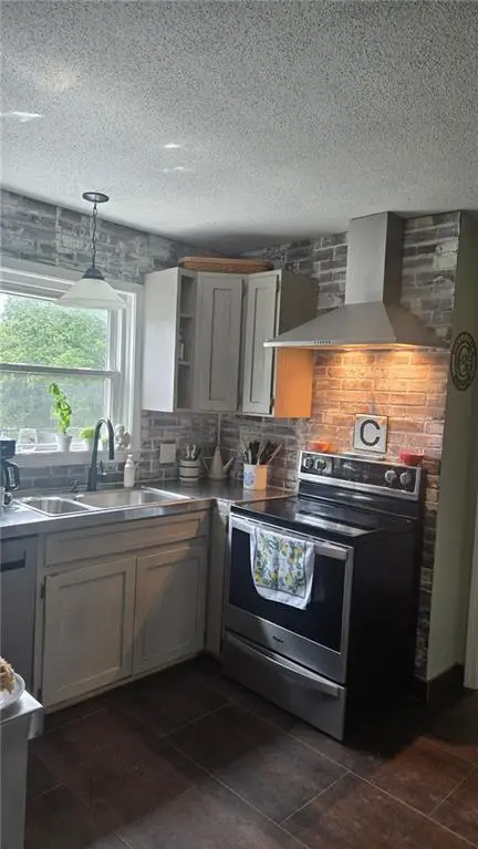 25919 S Old Drum RD, Garden City, MO 64747