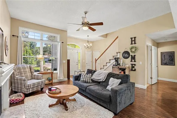 703 E 109th ST, Kansas City, MO 64131