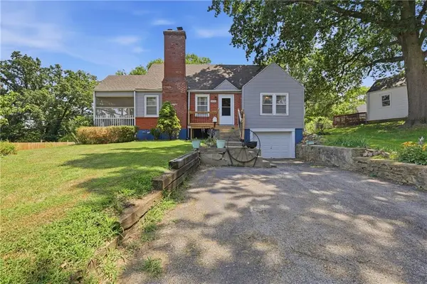 5341 N SPRUCE AVE, Kansas City, MO 64119