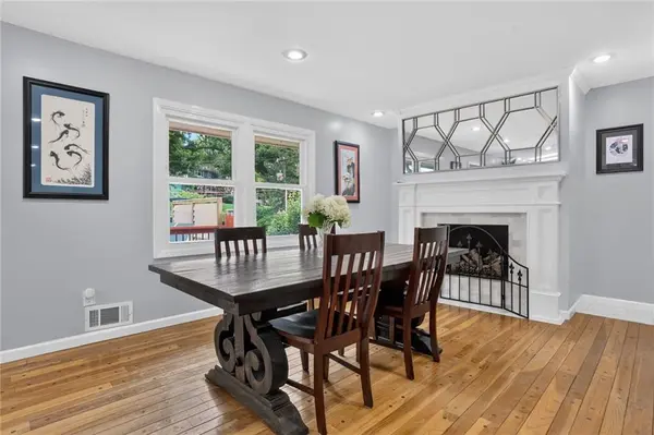 2400 W 103RD ST, Leawood, KS 66206