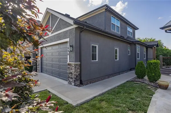 21696 W 123 TER, Olathe, KS 66061