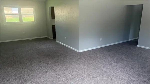 809 Anderson ST, Warrensburg, MO 64093