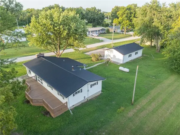 420 S 8th ST, Breckenridge, MO 64625