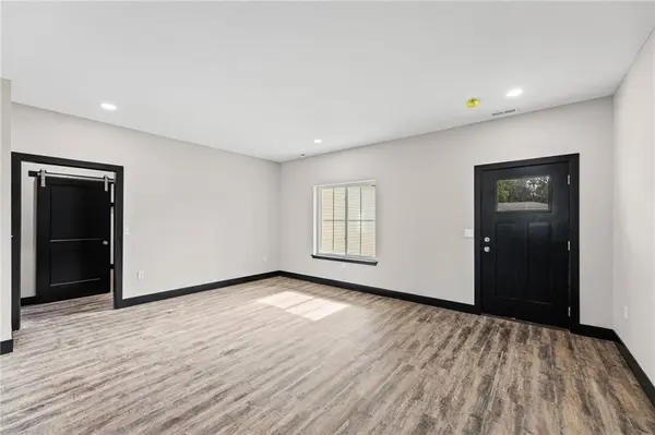 920 5th Street TER, Osawatomie, KS 66064